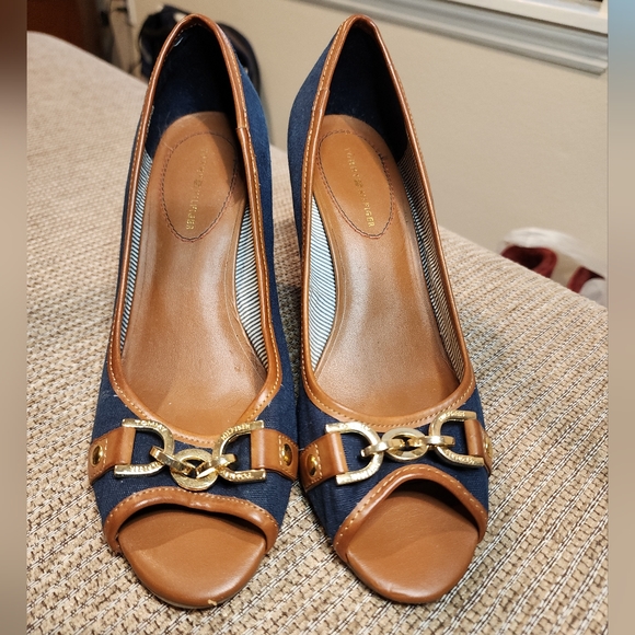 Tommy Hilfiger navy / brown and cork wedge peep toe size 8M preowned - Picture 2 of 8